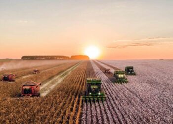 How Today’s Farm Economy Stacks Up to the 1980s and What Farmers Can Do About It – Successful Farming