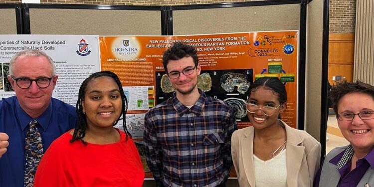 HUSSRP Welcomes Record Number of Students for Summer Science Research at Hofstra – Hofstra University News