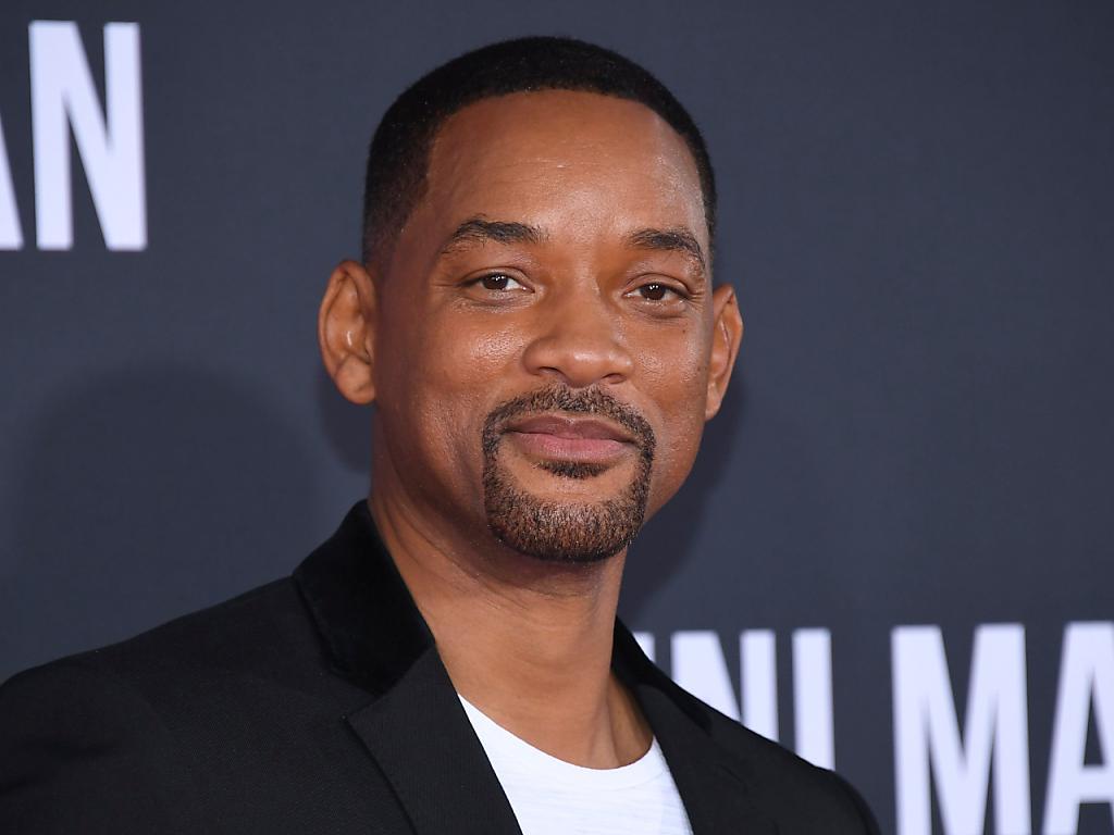 Will Smith celebrates Dodgers’ World Series win at Raising Cane’s Hollywood – KTLA