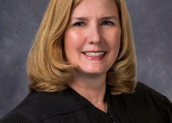 Federal judge warns Justice Department it may be veering close to mishandling evidence in Comey case – CNN