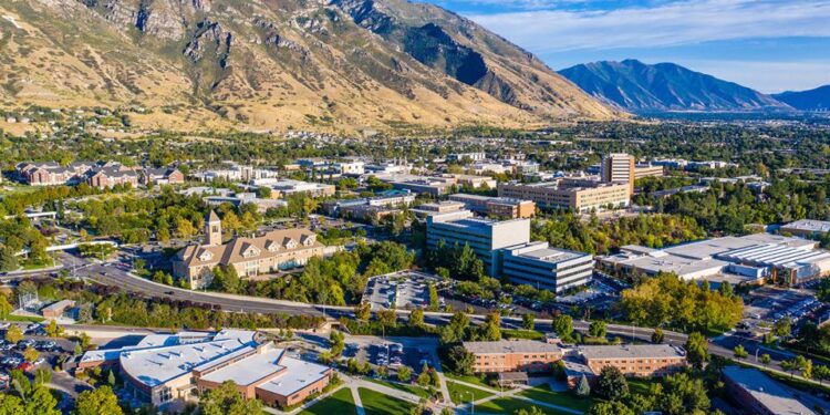 BYU QB Bear Bachmeier was born and raised for college football’s biggest stage – CBS Sports