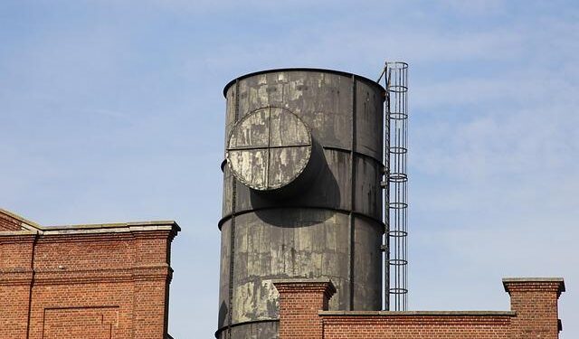 How the Longest Government Shutdown Is Impacting the Economy – Bloomberg.com