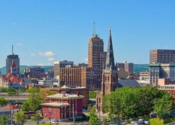 Syracuse finalizes entertainment plans for yearly downtown Christmas tree lighting – Syracuse.com