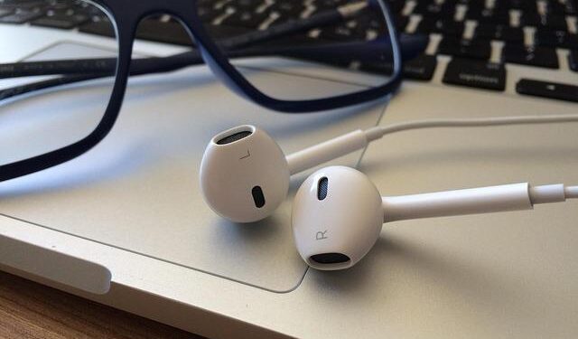 This podcast says ‘I’ve Had It’ with Republicans – and Democrats who don’t fight back – NPR