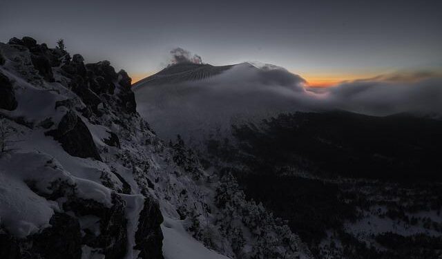 Scientists Say This Giant Deep-Sea Volcano Won’t Erupt Until 2026—Probably – VICE