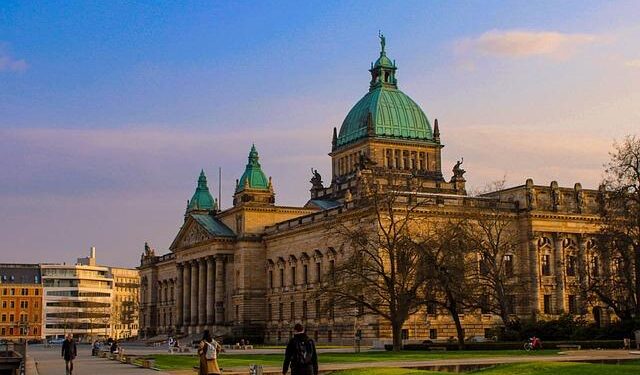 NJ Supreme Court rules on shaken baby syndrome. ‘We are judges, not scientists’ – Central New Jersey News