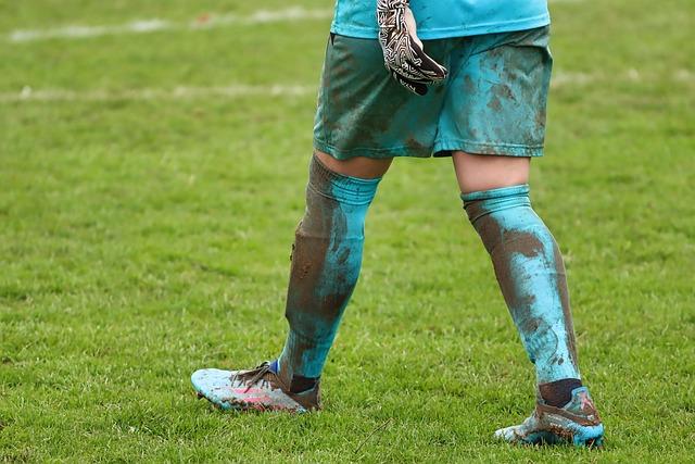 UAB football players stabbed by teammate at team facility before game against USF – CBS Sports