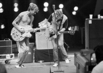 Dave Portnoy, Urban Meyer Put $1,000 in NIL Funds on Ohio-State Michigan Showdown – FOX Sports