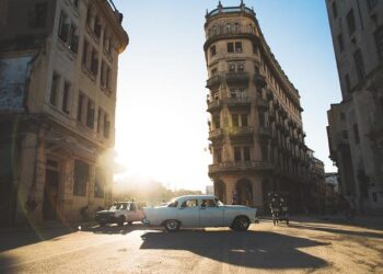 Mark Cuban says if you want to build real wealth, eliminate these 7 expenses immediately – VegOut