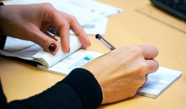 Trump administration rolls back fuel economy standards, again – TechCrunch