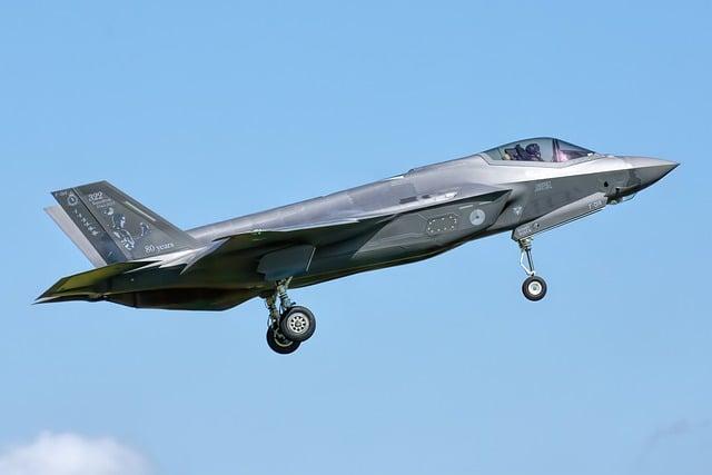 Stealth jets revealed and soldiers seen round corners: Welcome to quantum science – Forces News