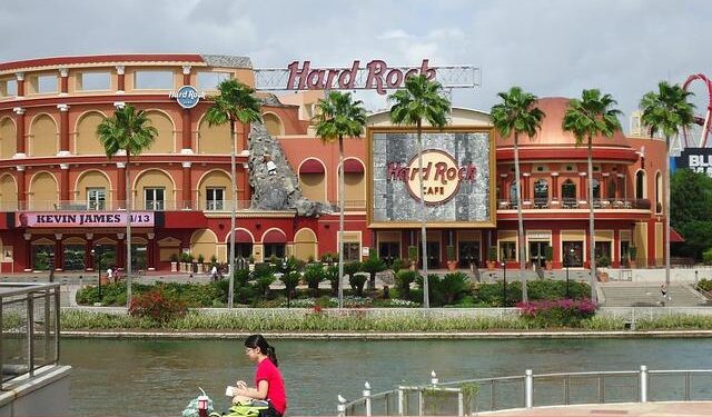 Universal Orlando’s New Year’s Eve celebrations feature live entertainment, characters, countdowns – WKMG