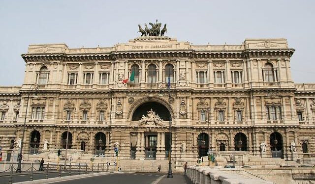 Supreme Court weighs an expansion of Trump’s power: From the Politics Desk – NBC News