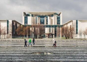 Looking back at 2025, a chaotic year in Arizona and U.S. politics – KJZZ