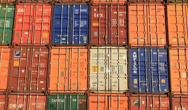 Charting the Global Economy: ECB, UK, BOJ Diverge on Rate Moves – Bloomberg.com