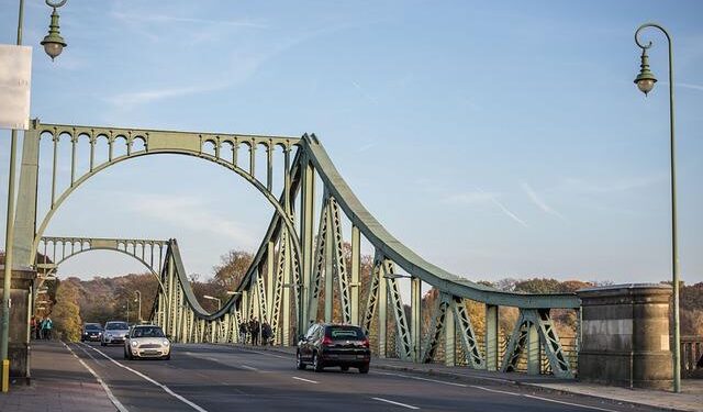 Real-World Agent Examples with Gemini 3 – blog.google